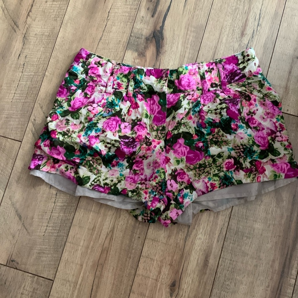 Forever 21 floral shorts small